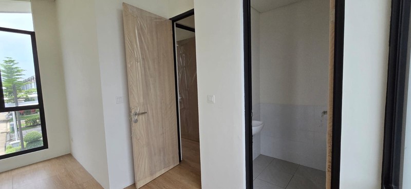 Rumah Baru di Cluster Riverside Waterfront Lippo Cikarang