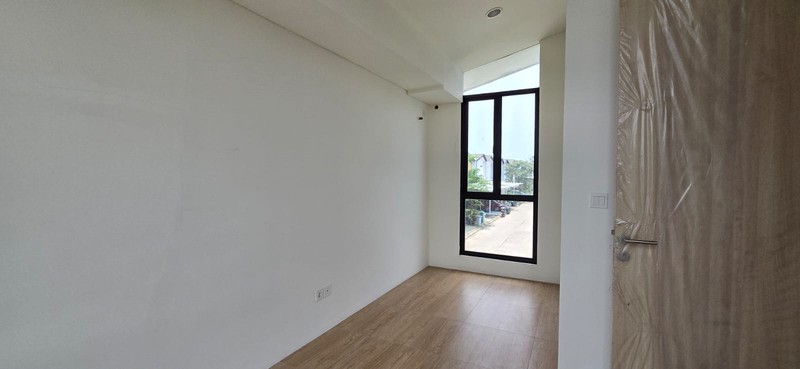 Rumah Baru di Cluster Riverside Waterfront Lippo Cikarang