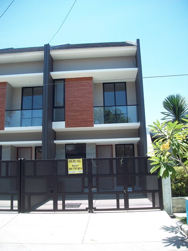 Rumah Baru Gress !!! di Baruk Utara Surabaya Timur, Minimalis, 2 Lantai... READY... BURUANN !!! - EA -