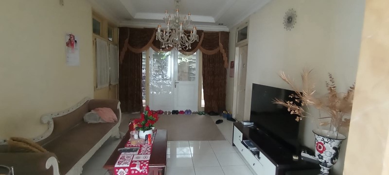 Rumah 2 Lantai Siap Huni di Ciputat dengan Hunian Nyaman dan Asri.