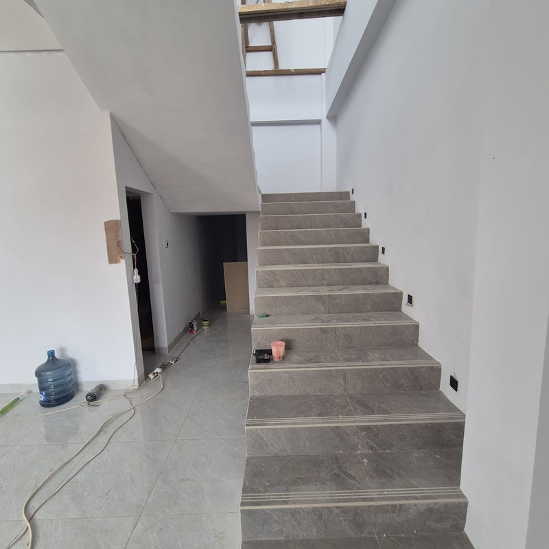 Bangunan Kantor Lokasi Strategis Dekat RS Bedah Adelia Banguntapan, Bantul