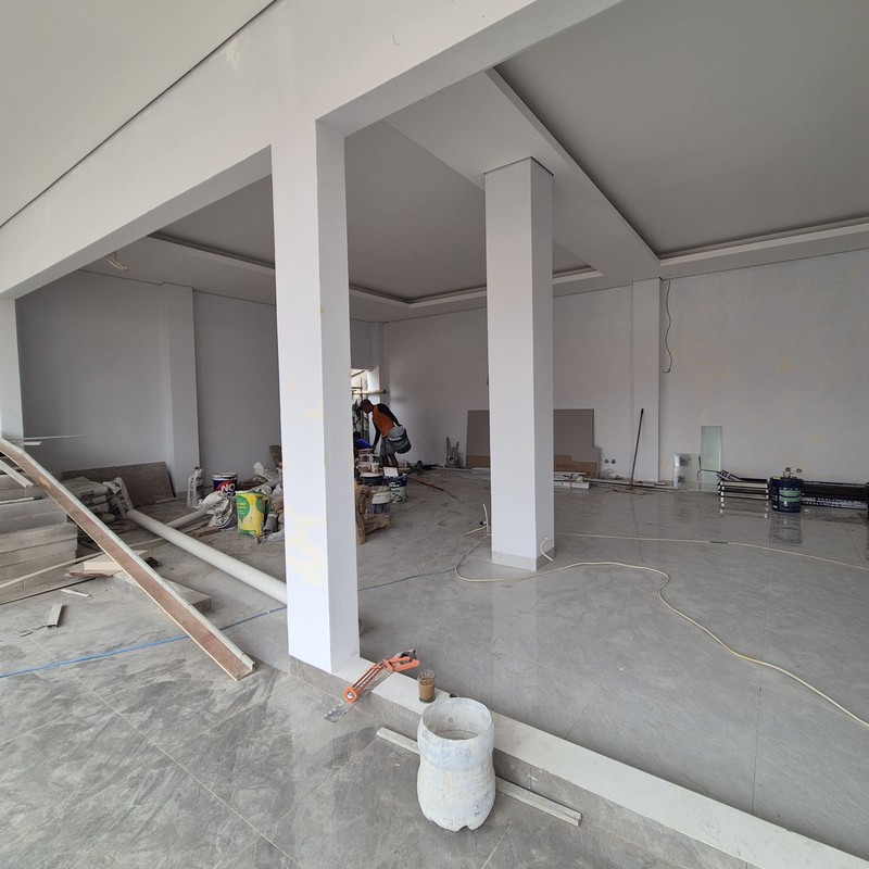 Bangunan Kantor Lokasi Strategis Dekat RS Bedah Adelia Banguntapan, Bantul