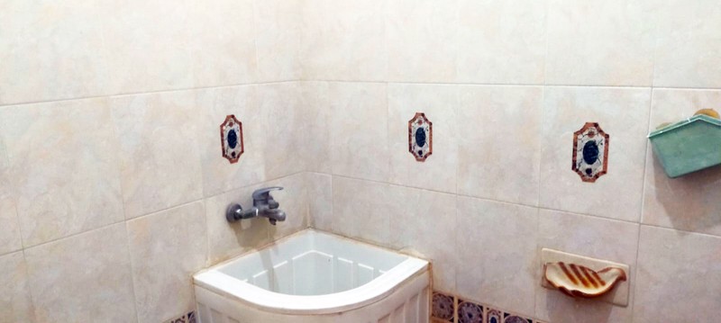 Rumah di Kutisari Indah Selatan Surabaya Selatan, Bagus + Terawat, Row Jalan Lebar