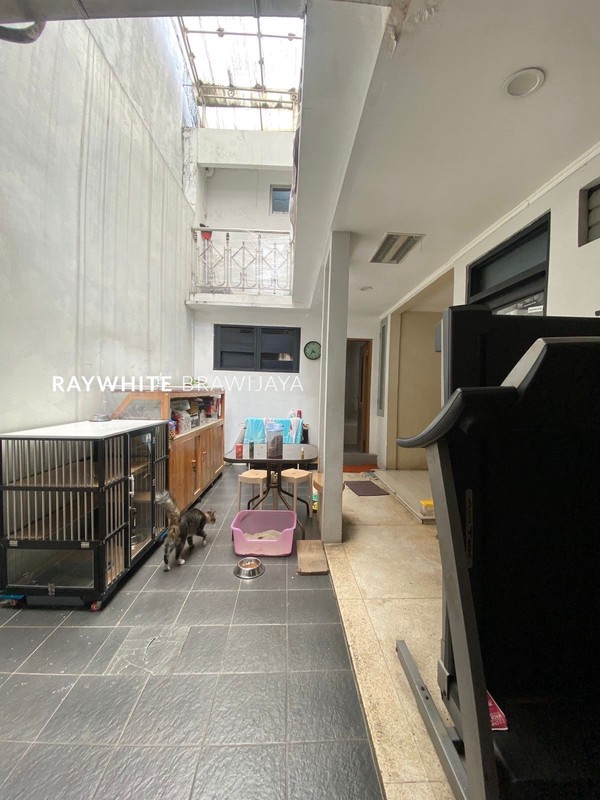 Rumah Siap Huni Lokasi Startegis Area Kebayora Baru
