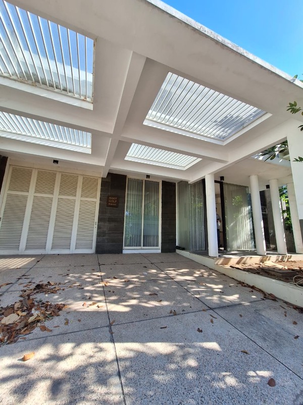 DIJUAL RUMAH DI BUKIT GOLF CITRALAND SURABAYA BARAT
