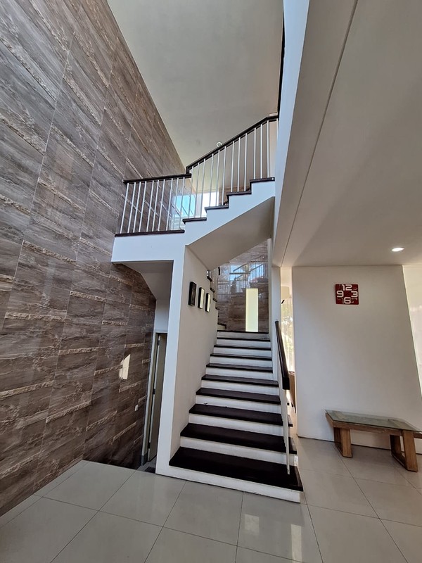 DIJUAL RUMAH DI BUKIT GOLF CITRALAND SURABAYA BARAT