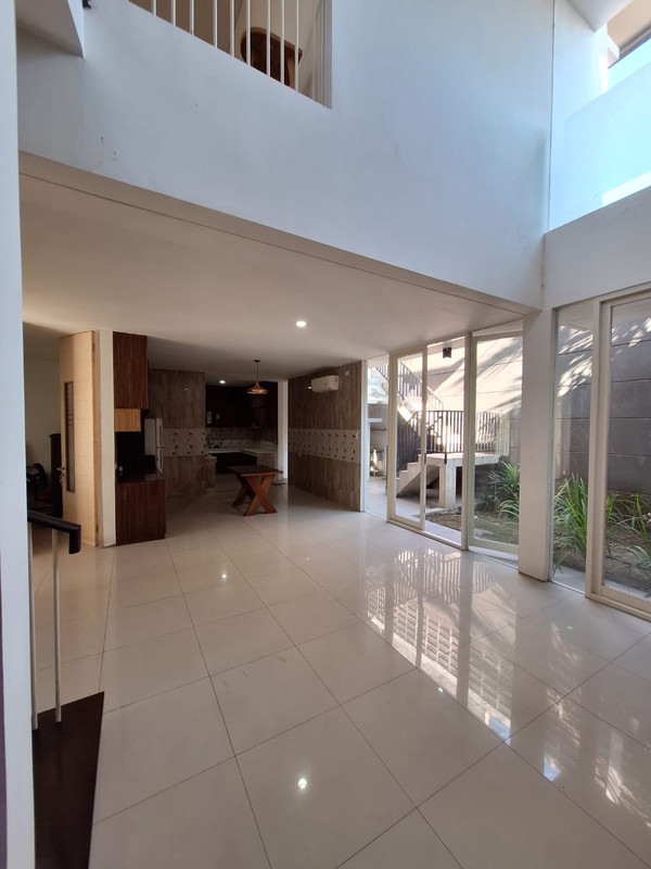 DIJUAL RUMAH DI BUKIT GOLF CITRALAND SURABAYA BARAT