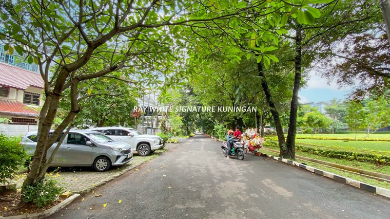 Rumah Kantor di Jl Tebet Mas Indah Lokasi Tenang
