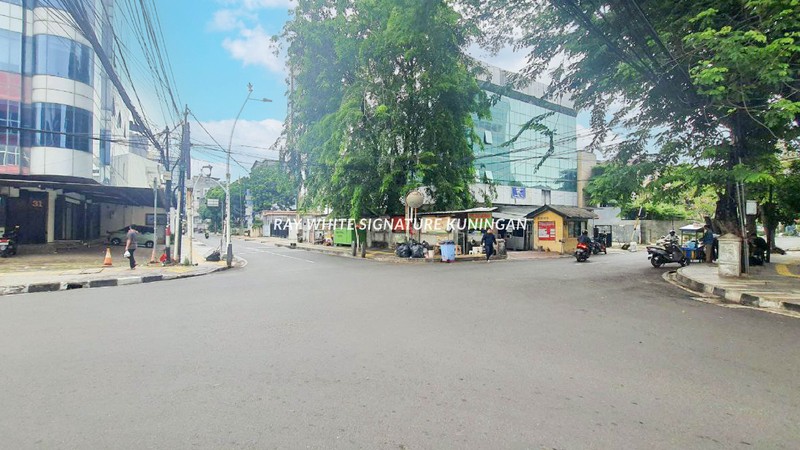 Ruko Gandeng 4 Lantai di Jl Tanah Abang III Cocok Untuk Usaha