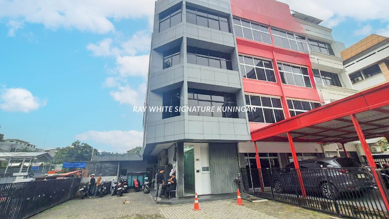 Ruko Gandeng 4 Lantai di Jl Tanah Abang III Cocok Untuk Usaha