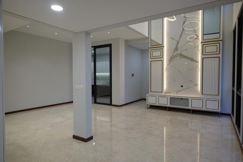 Rumah Mewah di Kawasan Elit Navapark BSD Dekat Sekolah dan Tol