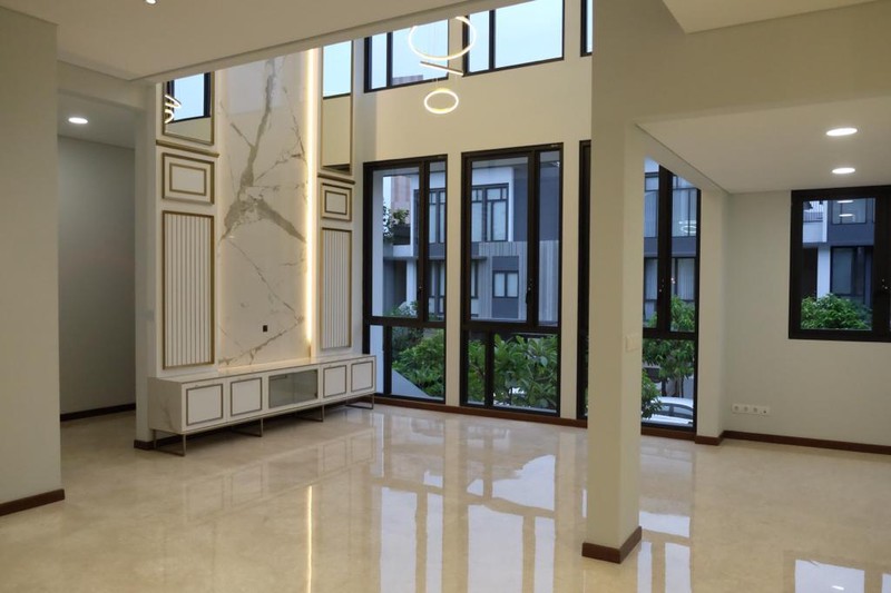 Rumah Mewah di Kawasan Elit Navapark BSD Dekat Sekolah dan Tol