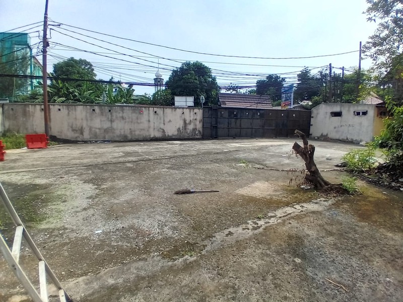 Kavling Tanah Rata Komersial Luas 740 M2 Untuk Gudang Warehouse atau Pabrik Nempel Kota Jakarta Selatan