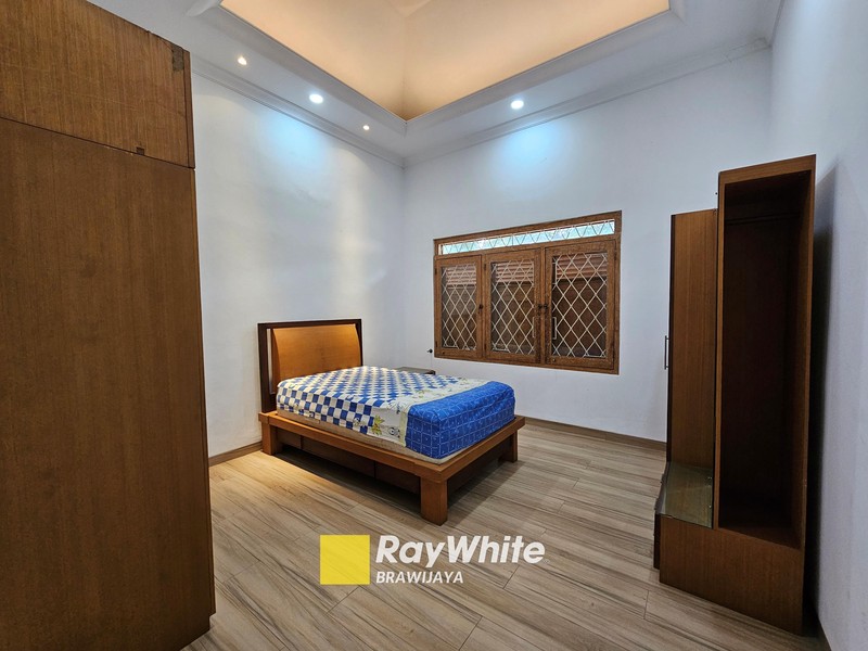 Rumah di Jalan Wijaya, Kebayoran Baru, Jakarta Selatan, 1,7 km ke stasiun MRT Blok M