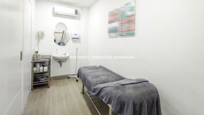 Ruko 4 Lantai Cocok Untuk Usaha di Jl Mangga Besar Raya