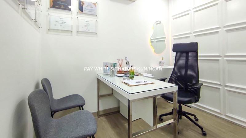 Ruko 4 Lantai Cocok Untuk Usaha di Jl Mangga Besar Raya