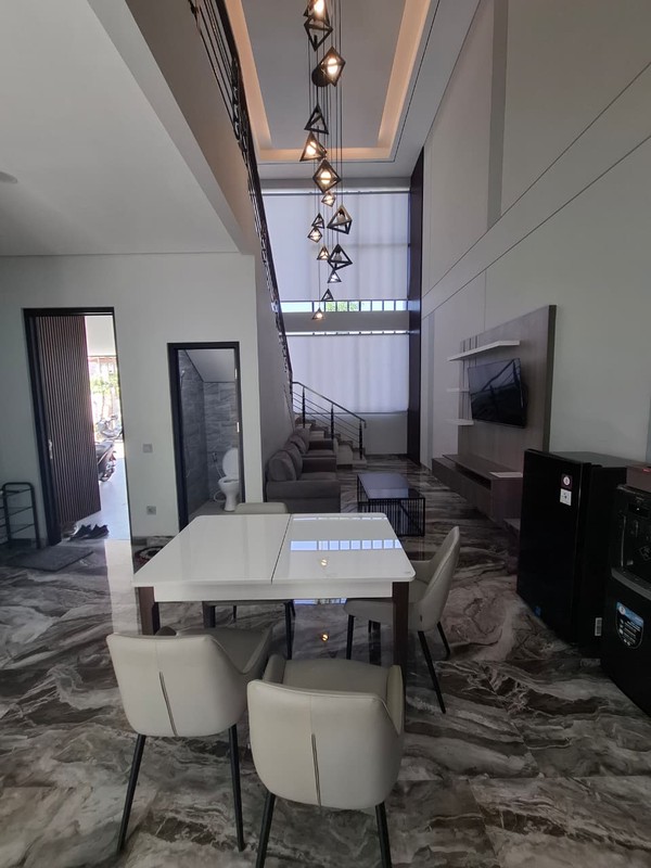 Rumah Hitung Tanah Area Cipete