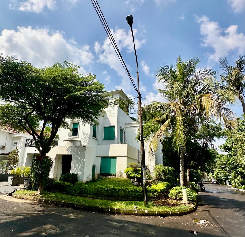 Rumah MEWAH Siap Huni dan Hunian Nyaman @River Park Bintaro