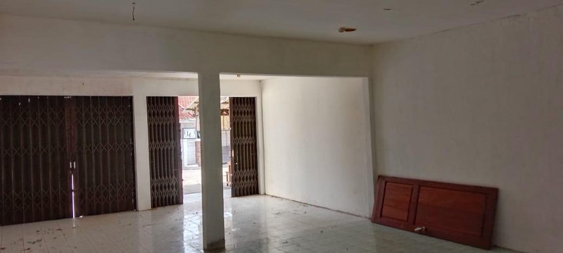 Rumah Lokasi Strategis dan Terdapat Bangunan Ruko @Jl Taman Asri Lama, Cipadu