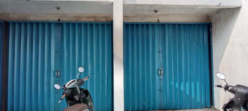 Rumah Lokasi Strategis dan Terdapat Bangunan Ruko @Jl Taman Asri Lama, Cipadu