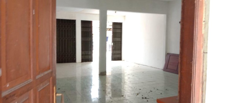 Rumah Lokasi Strategis dan Terdapat Bangunan Ruko @Jl Taman Asri Lama, Cipadu
