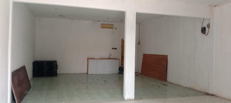 Rumah Lokasi Strategis dan Terdapat Bangunan Ruko @Jl Taman Asri Lama, Cipadu