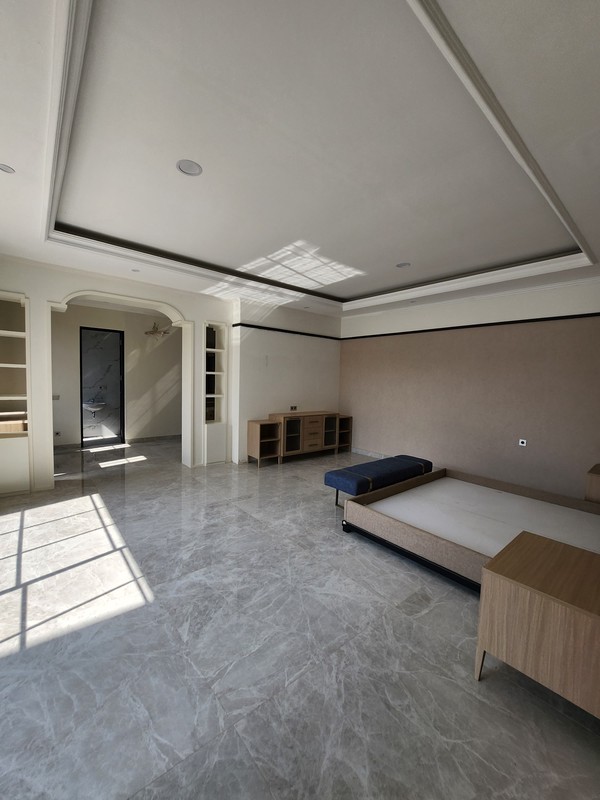 Dijual Rumah Baru Royal Residence Raya Luar Cluster Bonus Semi Furnished Dekat Citraland, Pakuwon Indah , Graha Family