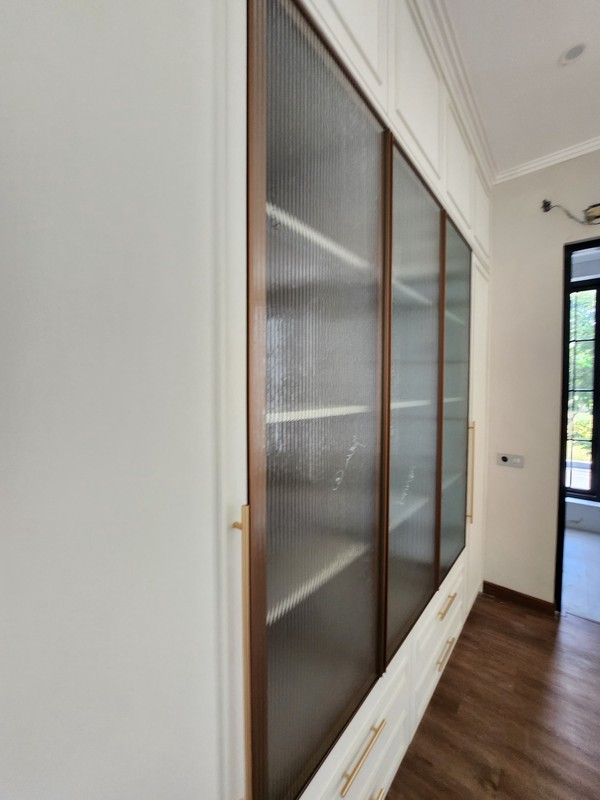 Dijual Rumah Baru Royal Residence Raya Luar Cluster Bonus Semi Furnished Dekat Citraland, Pakuwon Indah , Graha Family