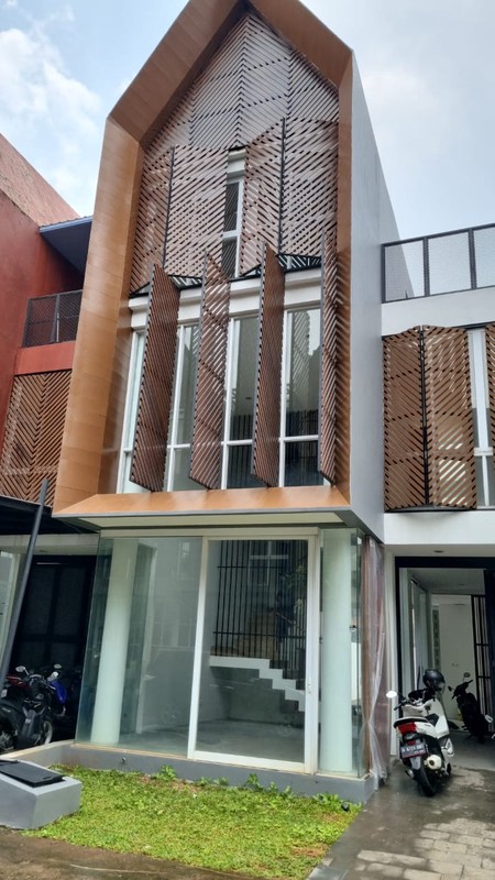 Dijual Rumah Siap Huni Di Pejaten, Jakarta Selatan