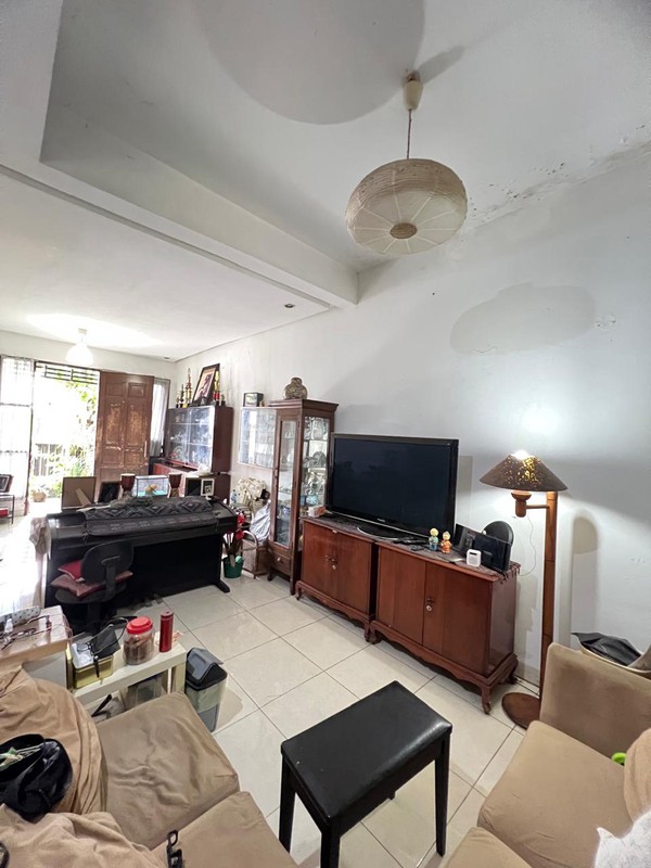 Rumah Bagus Di Jl Jalak Pondok Ranji Tangerang Selatan