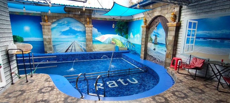 Rumah Besar di Boulevard Kota Wisata Siap Untuk Usaha