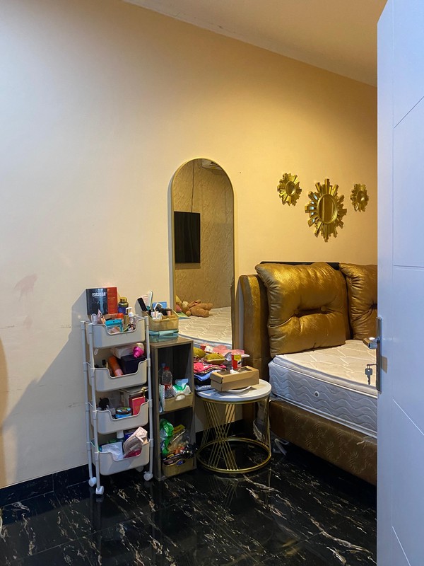 Rumah Cantik 2 Lantai Hook di Citra Grand