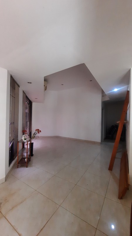 Rumah Cantik Semi Furnished Siap Huni KT 3 KM 3 Luas 232 m2 Bangunan 180 m2 dengan Hunian Nyaman dan Asri @Bintaro Sektor 9