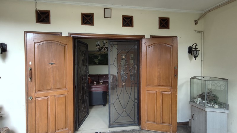 For Sale! Rumah Strategis Luas 225m² Tebet Timur Dalam 9 - Akses 2 Mobil, Lokasi Premium