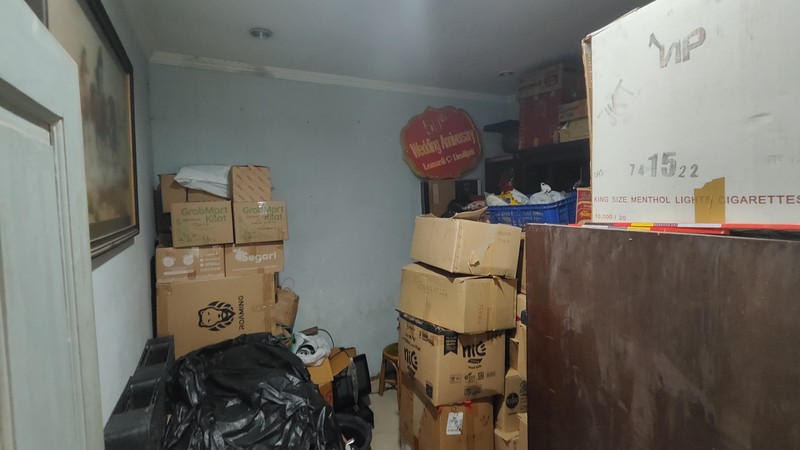 For Sale! Rumah Strategis Luas 225m² Tebet Timur Dalam 9 - Akses 2 Mobil, Lokasi Premium