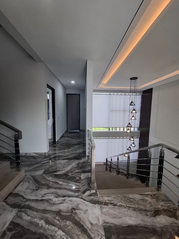 Rumah Mewah Furnish Dalam Cluster Lokasi Dekat Al-Azhar, Sleman
