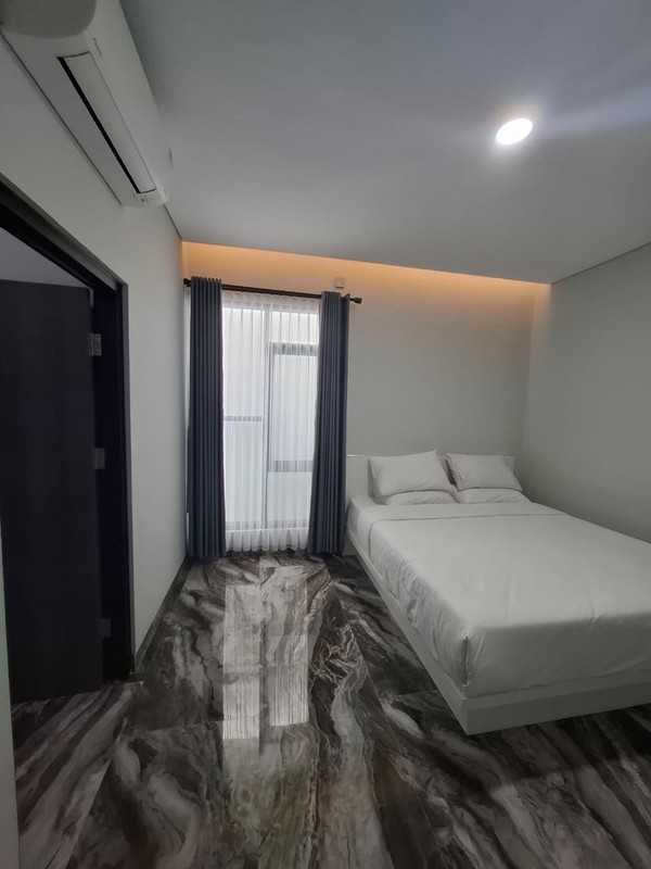 Rumah Mewah Furnish Dalam Cluster Lokasi Dekat Al-Azhar, Sleman