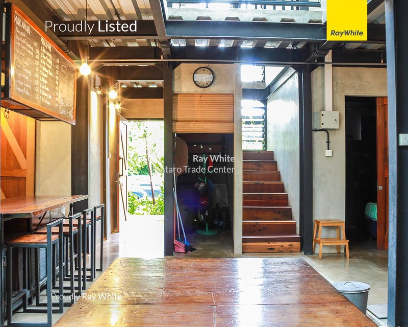 Rumah Semi Furnished Posisi HOOK Siap Huni dengan Desain Industrialis dan Hunian Nyaman @Bintaro