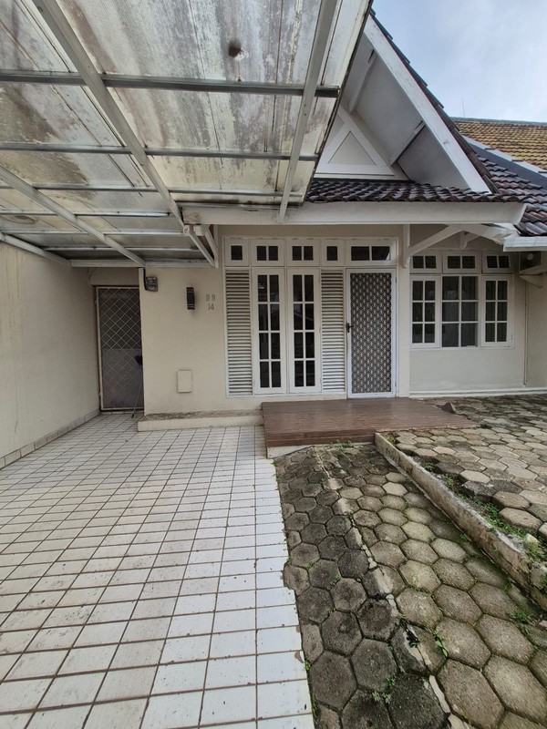 Rumah Siap Huni Sangat Nyaman Dalam Komplek Lebak Bulus