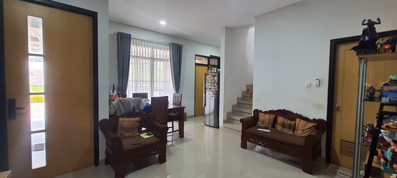 Rumah Minimalis Di Metland Transyogi