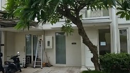 Dijual Rumah 2 Lantai Grand Pakuwon Cluster Adelaide Surabaya Barat, LELANG