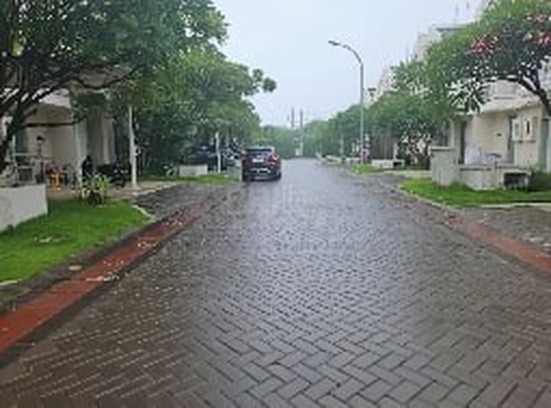 Dijual Rumah 2 Lantai Grand Pakuwon Cluster Adelaide Surabaya Barat, LELANG