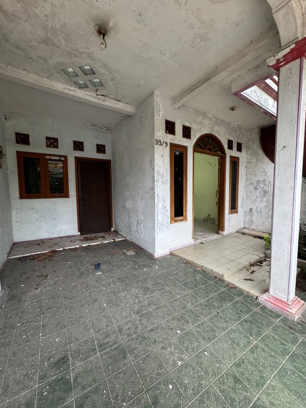 Rumah Dijual Taman Duta Depok 2 Lantai SHM Strategis