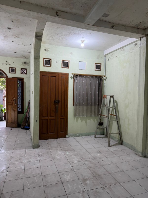 Rumah Dijual Taman Duta Depok 2 Lantai SHM Strategis