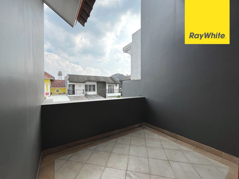 Rumah Siap Huni di Legenda Wisata, Cibubur