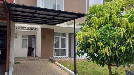 Rumah Standard dekat taman Eastern cosmo