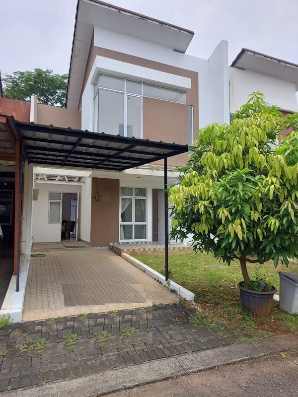 Rumah Standard dekat taman Eastern cosmo