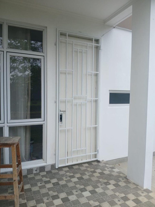 Rumah Standard dekat taman Eastern cosmo