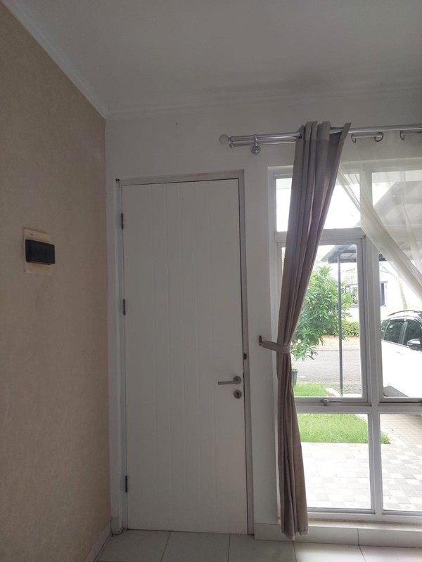 Rumah Standard dekat taman Eastern cosmo