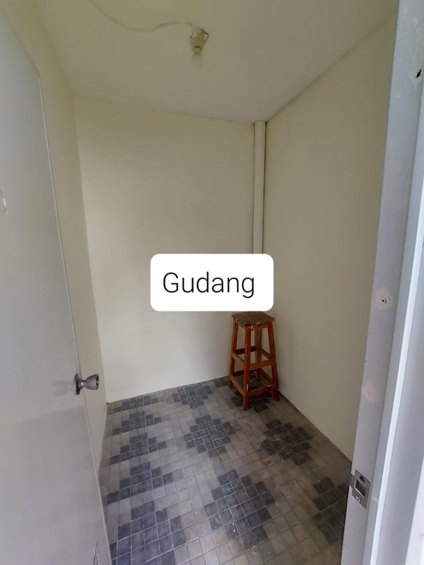 Rumah Standard dekat taman Eastern cosmo